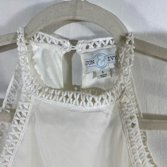 White Lace Embroidered Dress Size small NWT $88 Wedding Bride Bridal High Neck - Picture 5 of 7